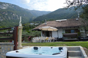 La Villa Arco